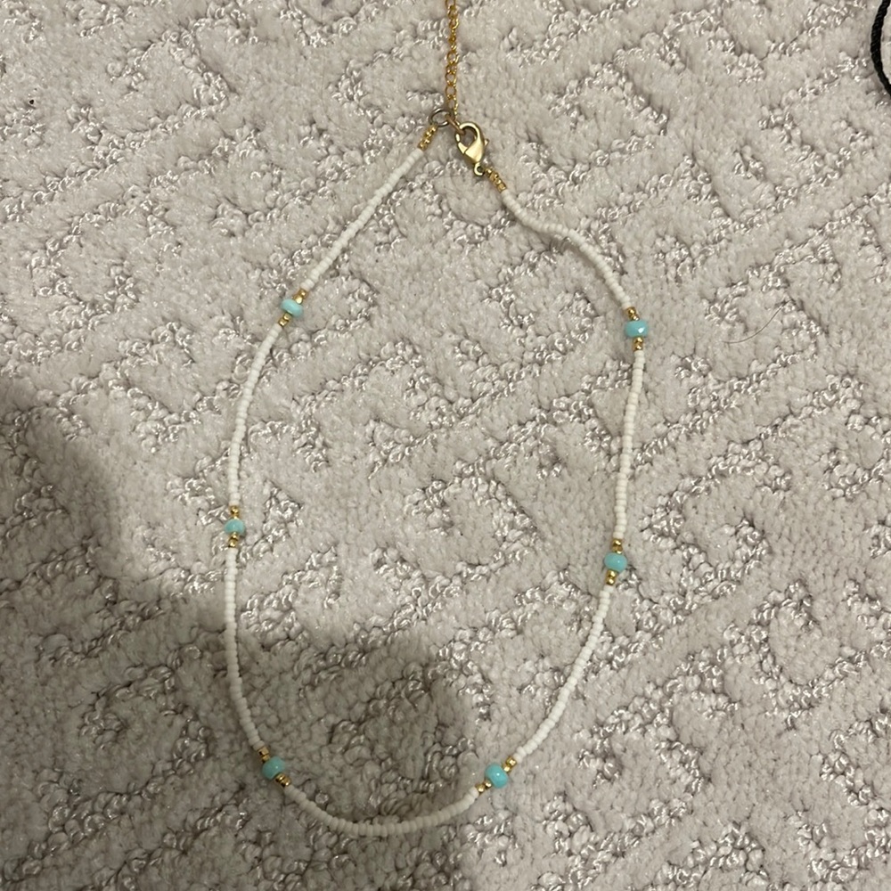 Bead necklace